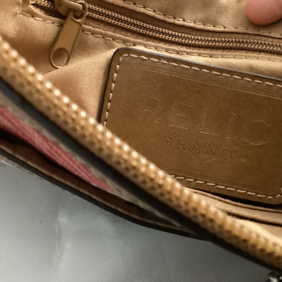 Small floral pattern Relic purse - Picture 6 of 8